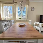 Klassik Appartement mit 1 Schlafzimmer und Balkon im Obergeschoss 302